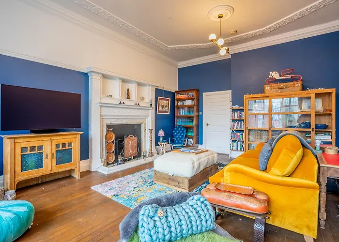 7 Arndale Court York