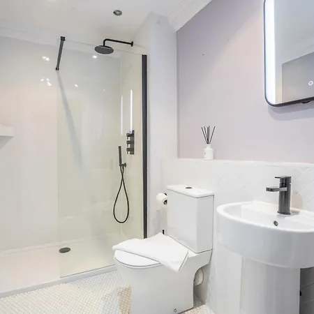 7 Arndale Court York